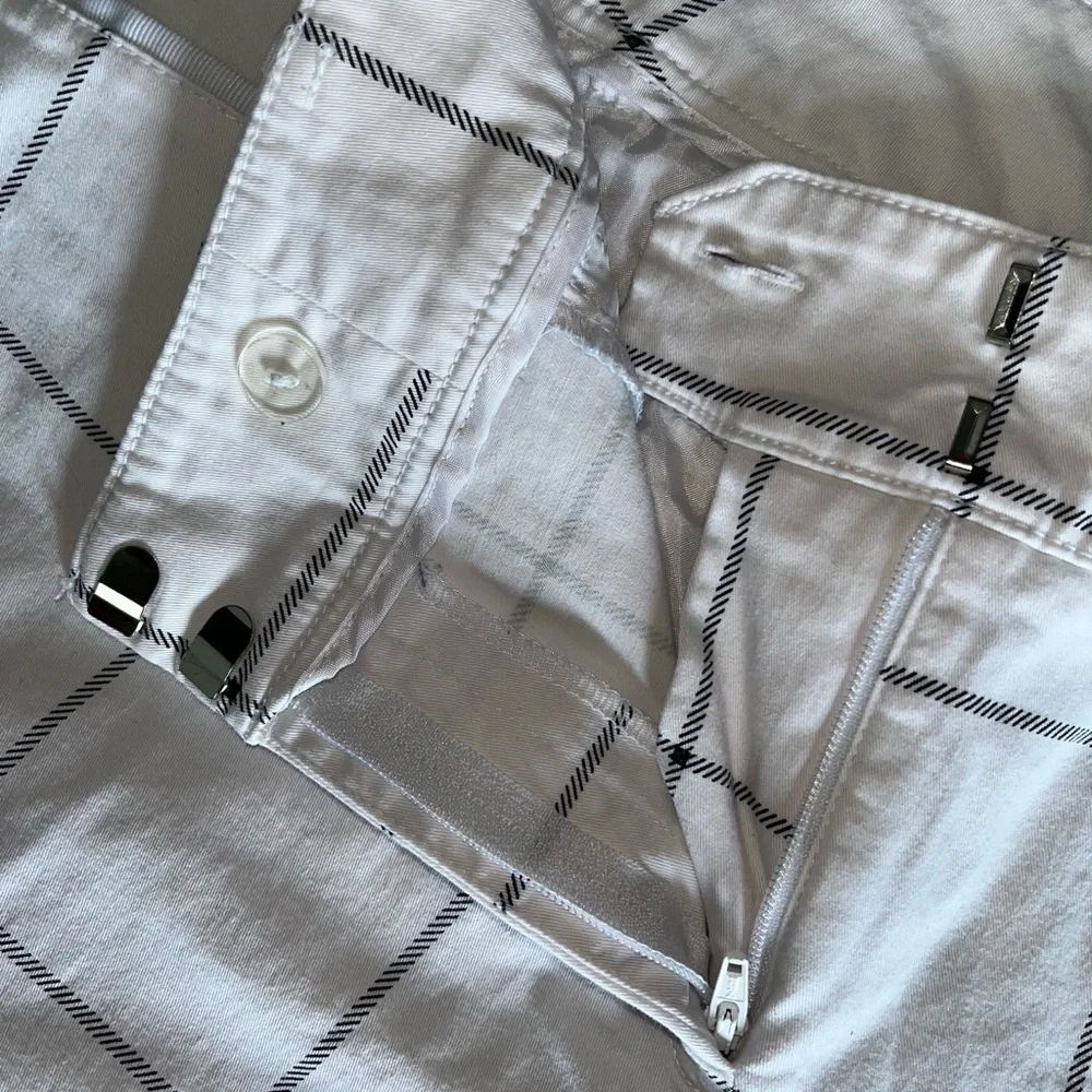 New York & Company Women White Grid Chinos - Picture 5 of 6